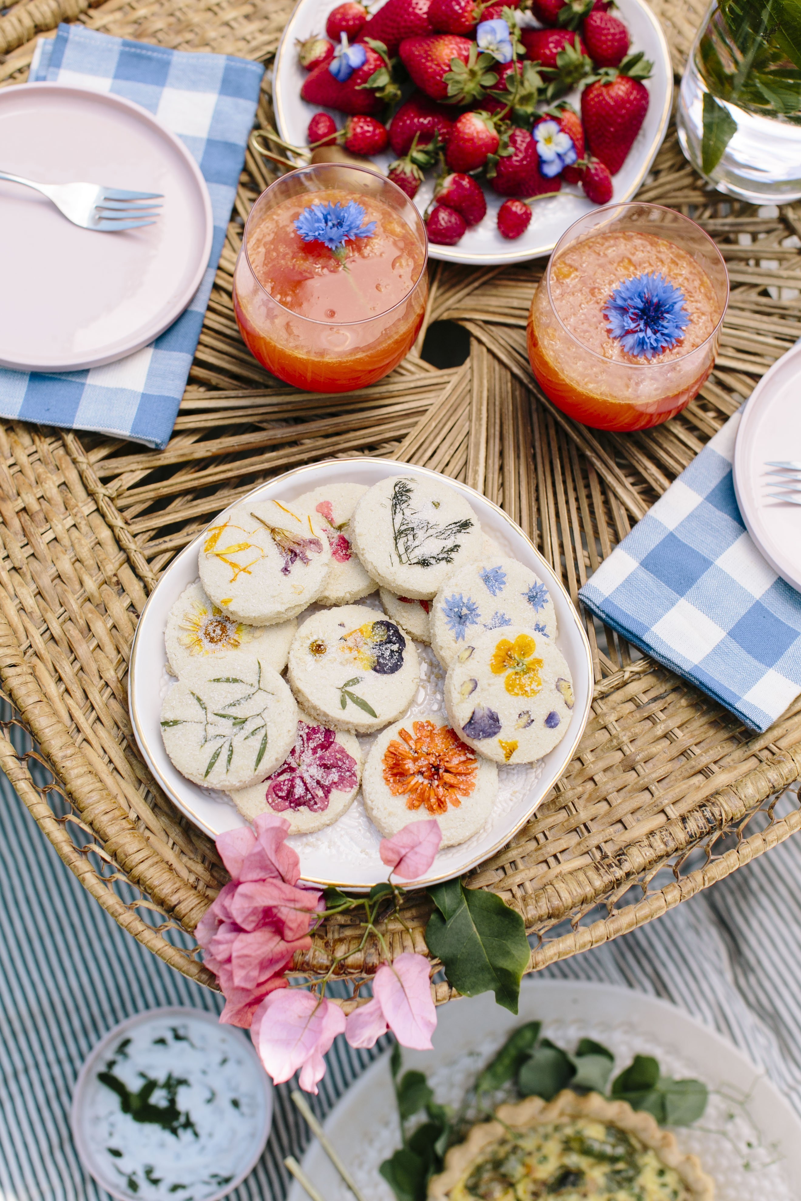 Al Fresco How To: Ingredients for a Wonderful Impromptu Outdoor